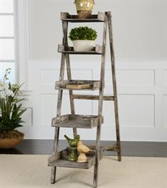 Annileise Bookshelf