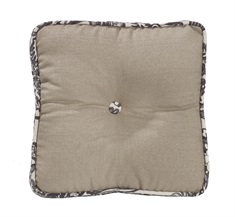 Buttoned Boxed Pillow
