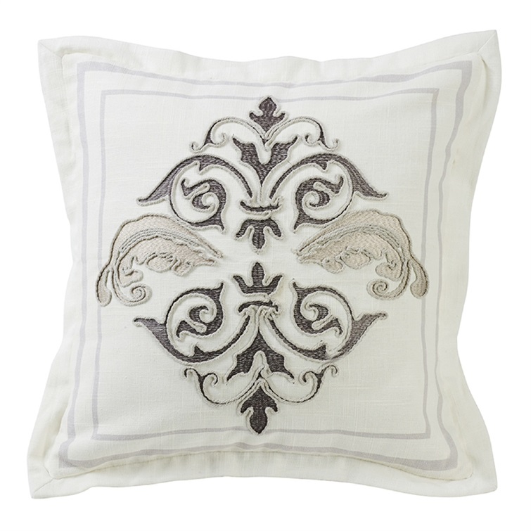 Jolie Pillow with Flange